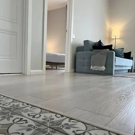 Old Town Cozy With Free Underground Parking Apartment Riga